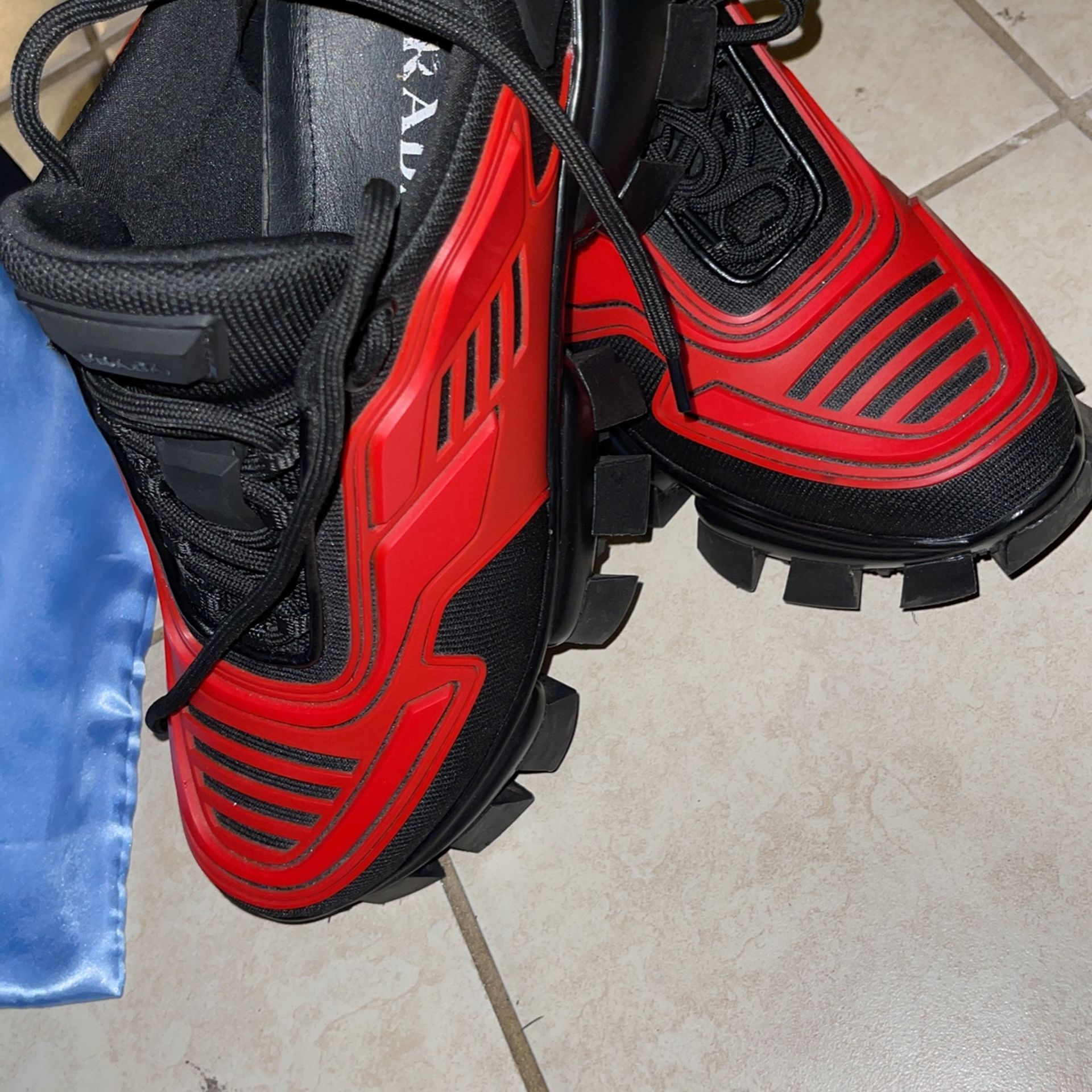 Prada Cloud Buster