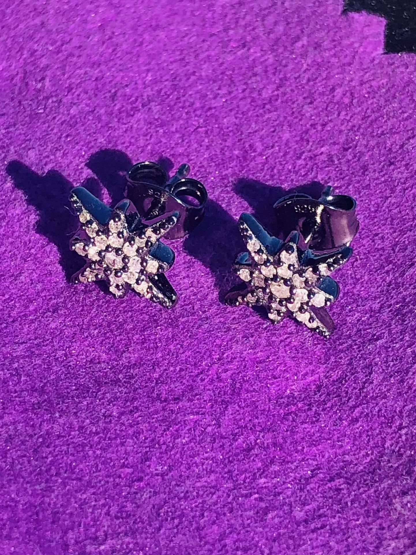 New Genuine Diamond Starburst Stud Earrings