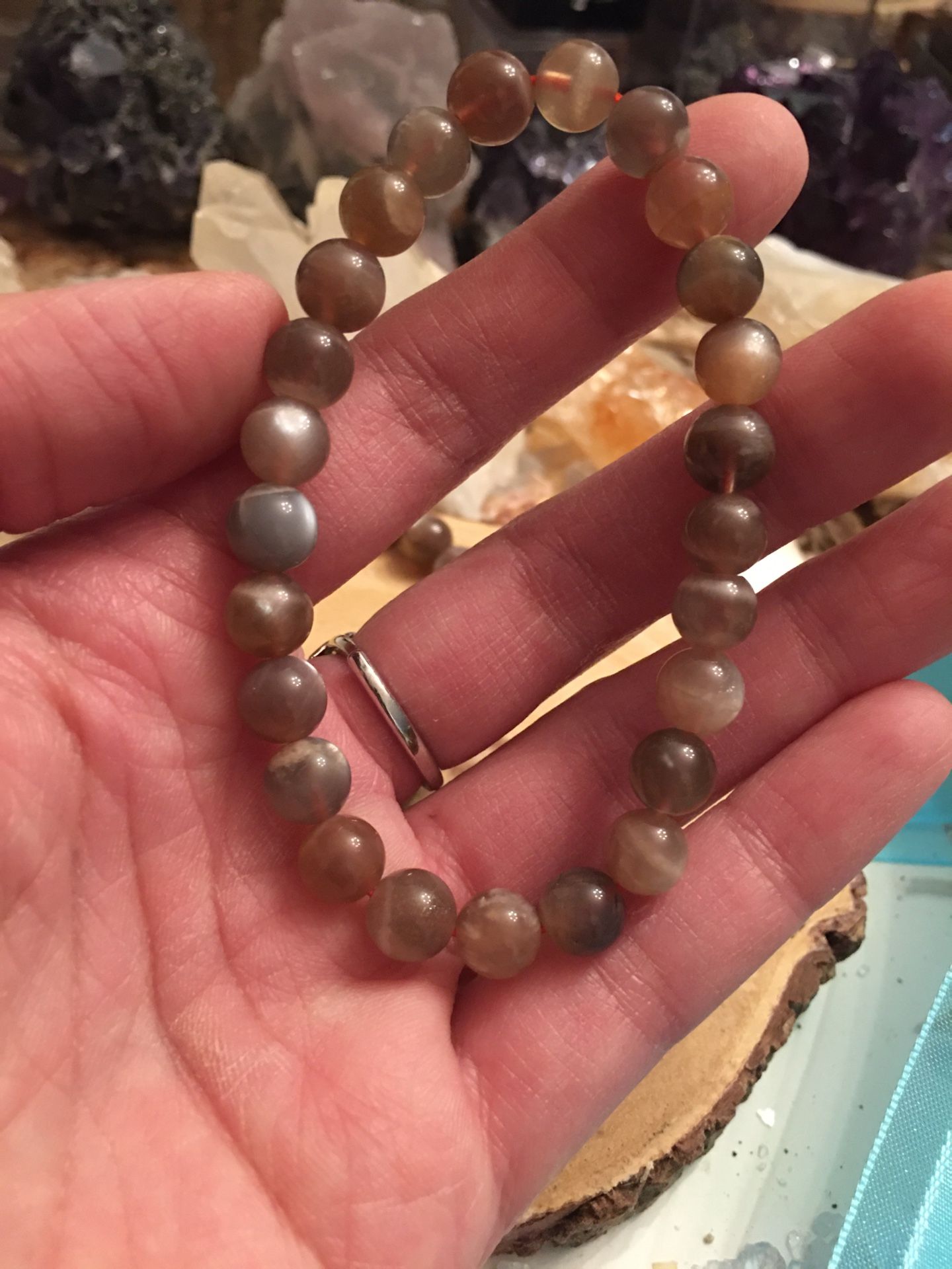 (1pc) Flashy Black Moonstone Bracelet