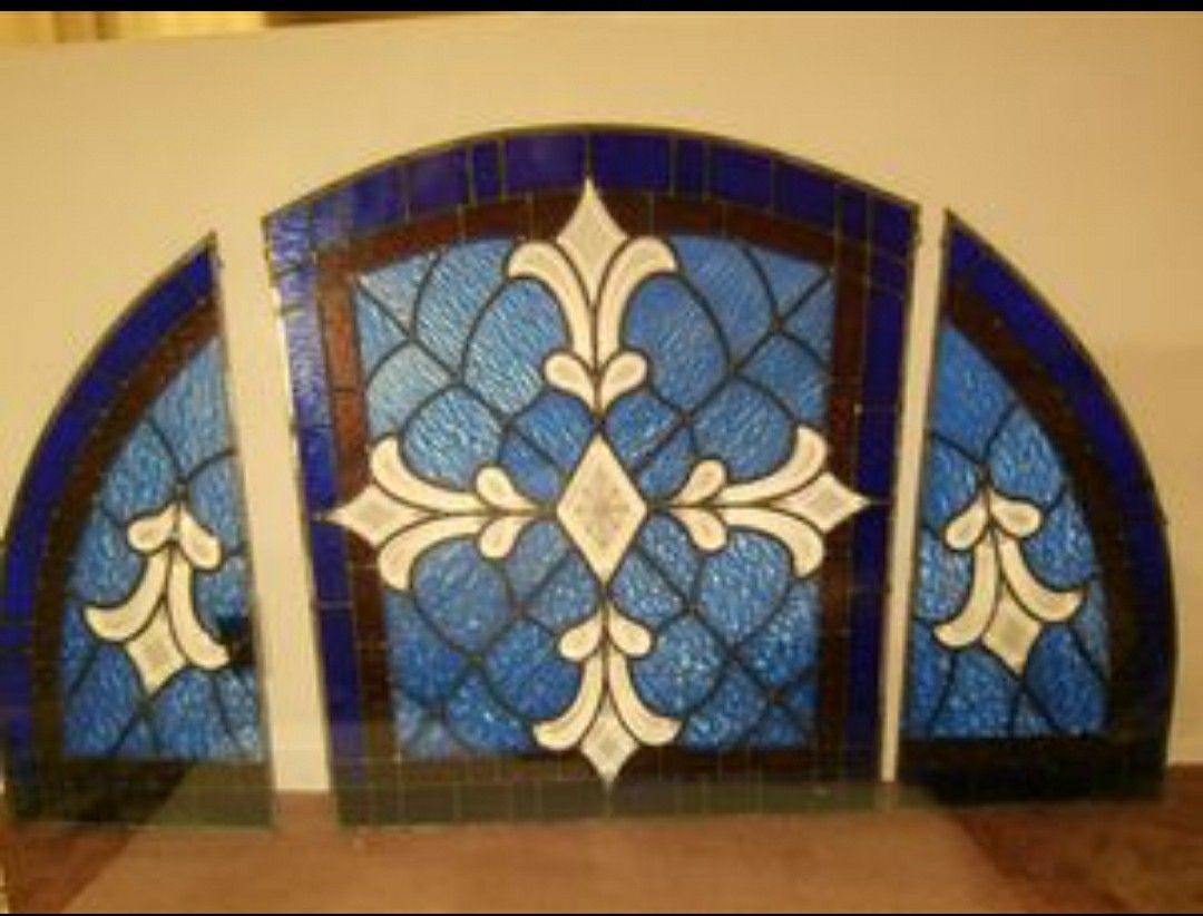 Stained glass (3 pieces)