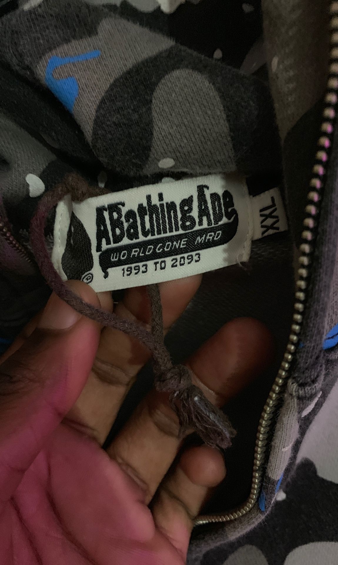 BAPE HOODIE LARGE $175