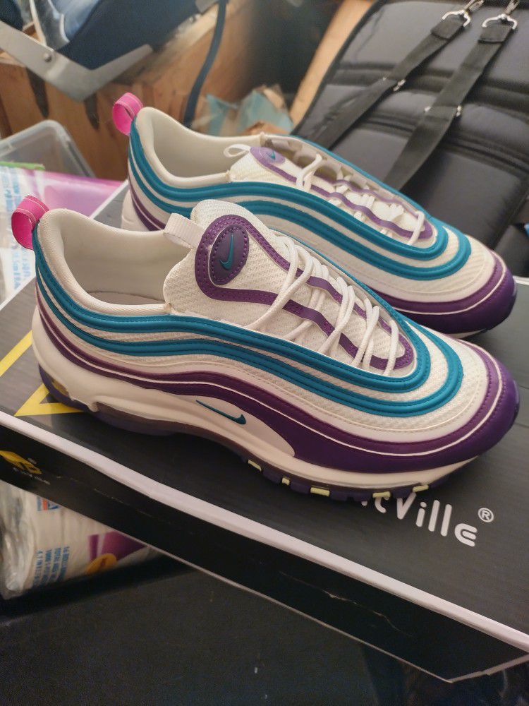 Air Max 97 (BRAND NEW) SIZE 9's