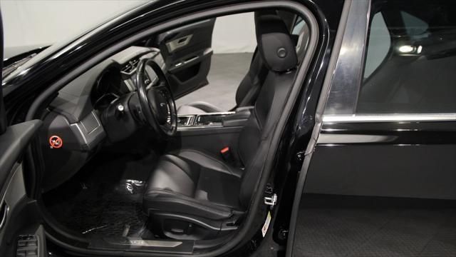 2016 Jaguar XF