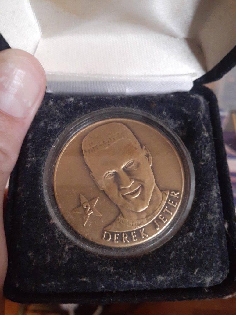 Derek Jeter Bronze Coin