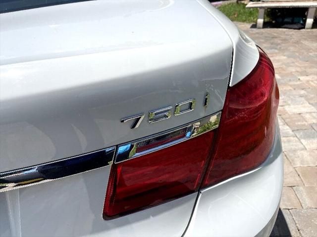 2011 BMW 7-Series