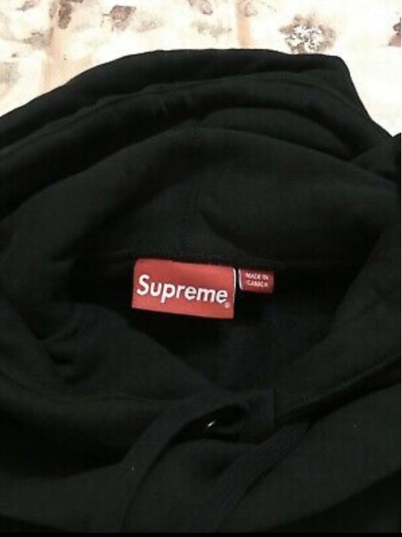 Black Supreme Hoodie