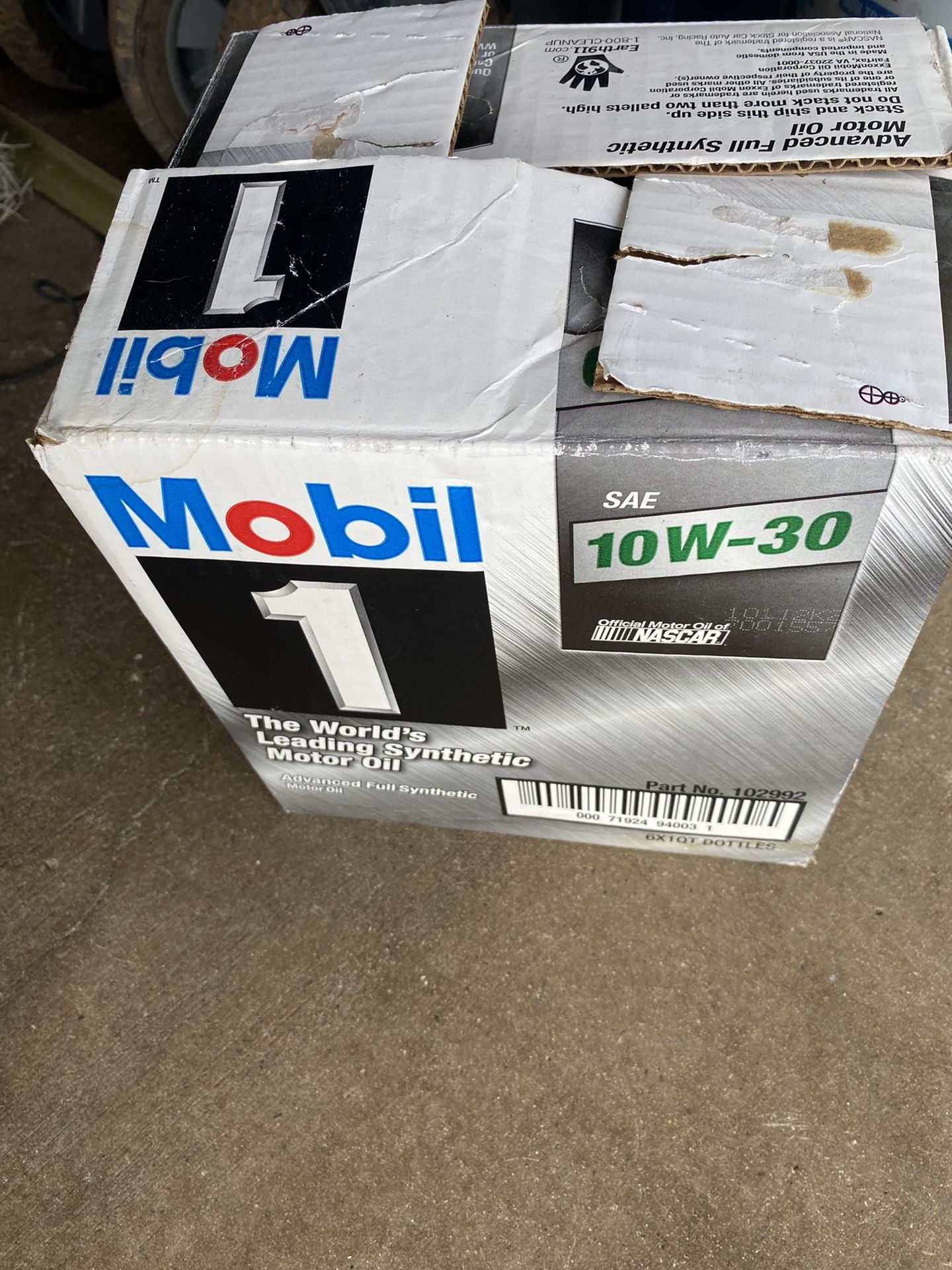 1 New case Mobil 1 10w-30