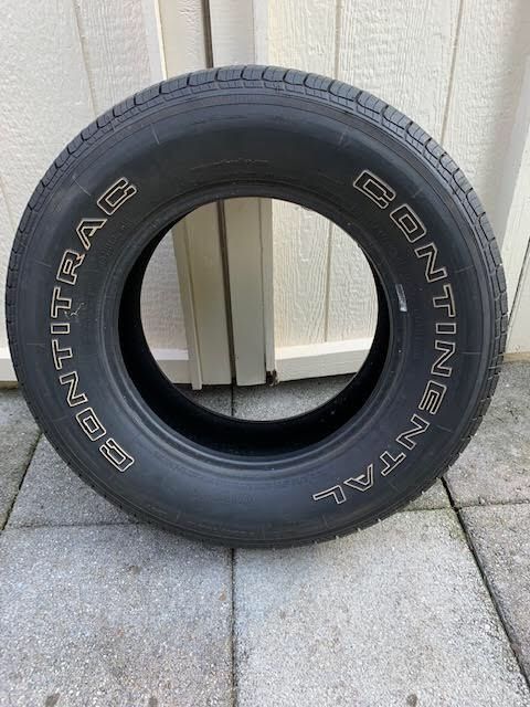 Continental Tire P235/70/R16