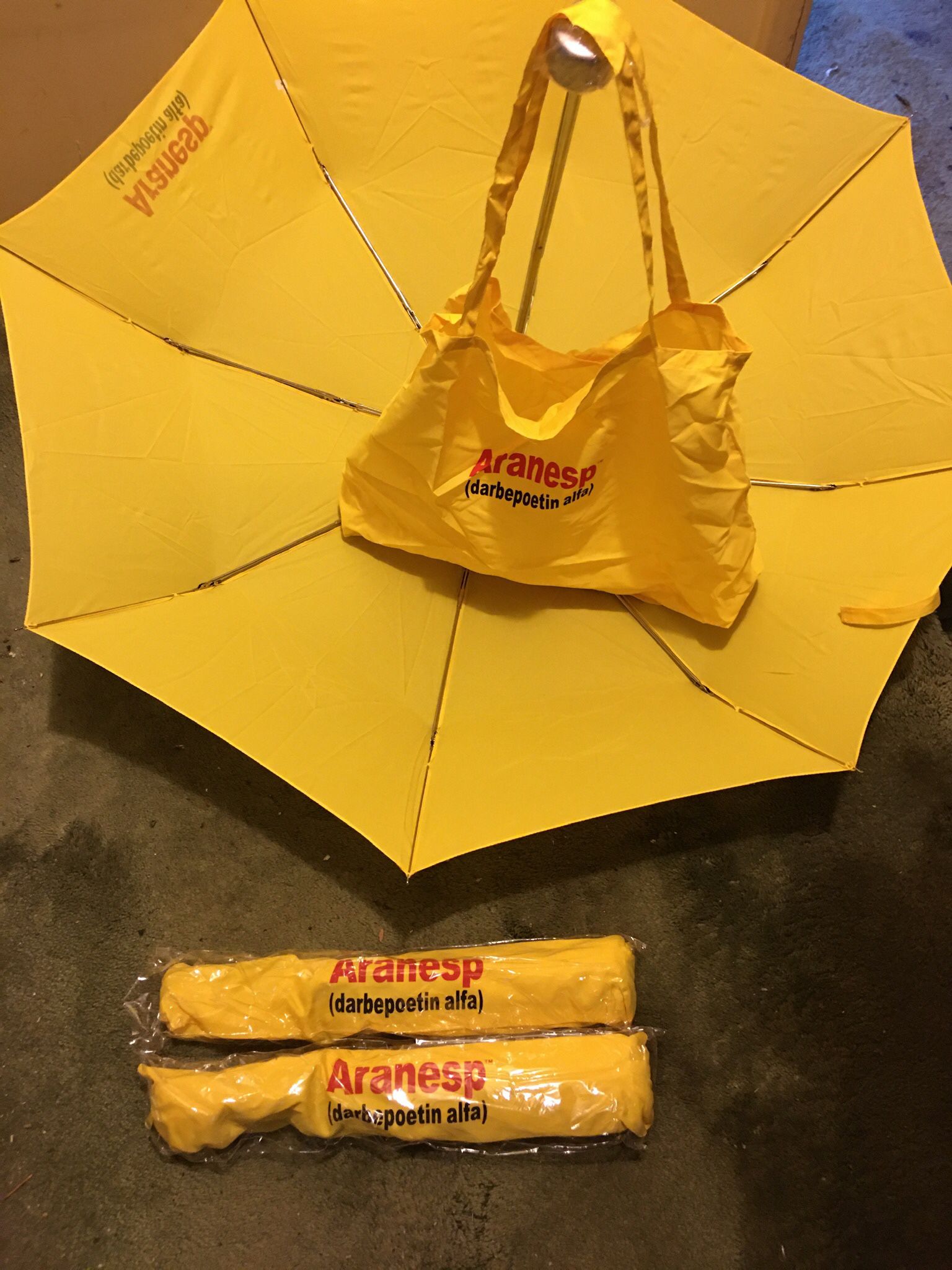 BRAND NEW 2-UMBRELLA WITH CARRIER BAG $20.00