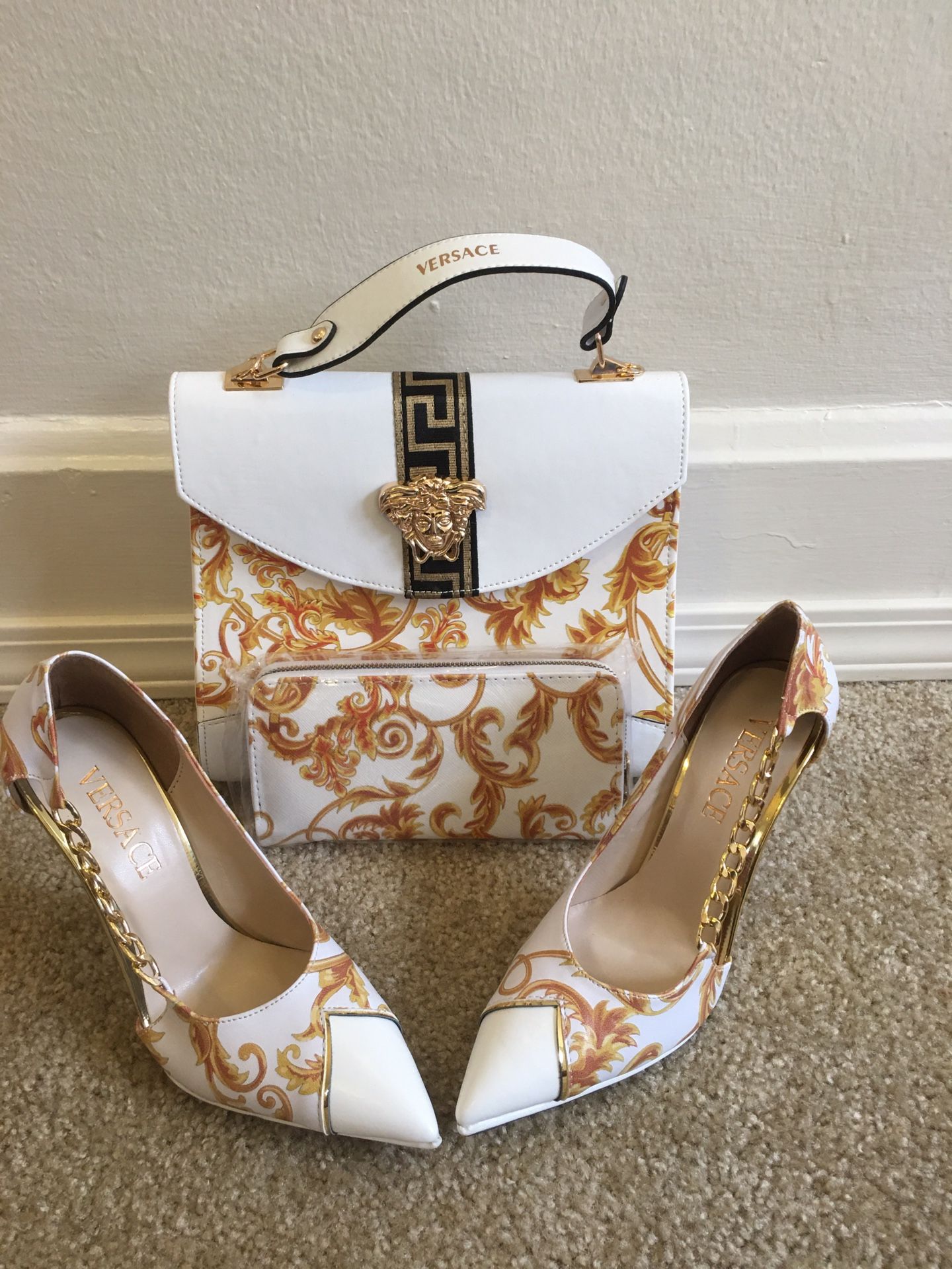 Versace Bag Purse And Shoe Size 39 For Woman