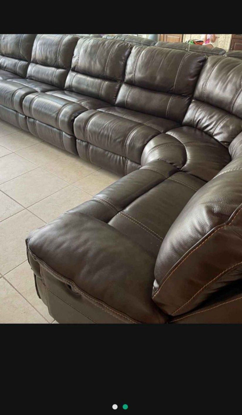 SOFA GENUINE 100% REAL LEATHER RECLINER.. DELIVERY SERVICE AVAILABLE 🚚