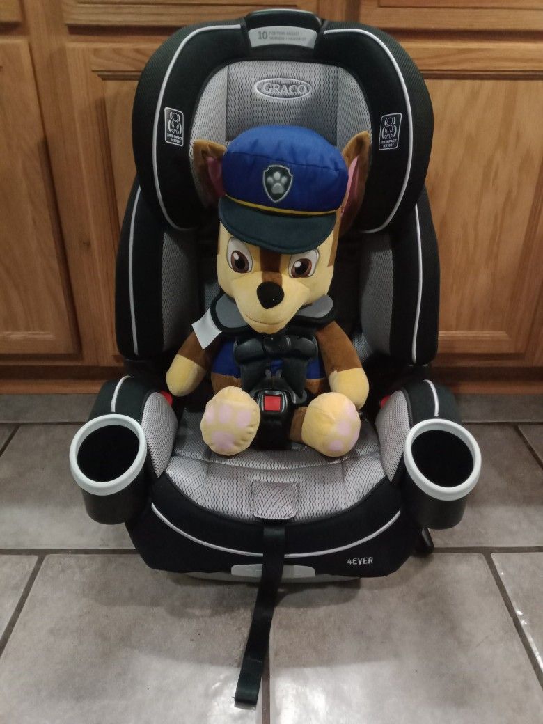 Graco 4Ever 4-in-1 Extend2Fit Convertible Car Seat Gotham Gray