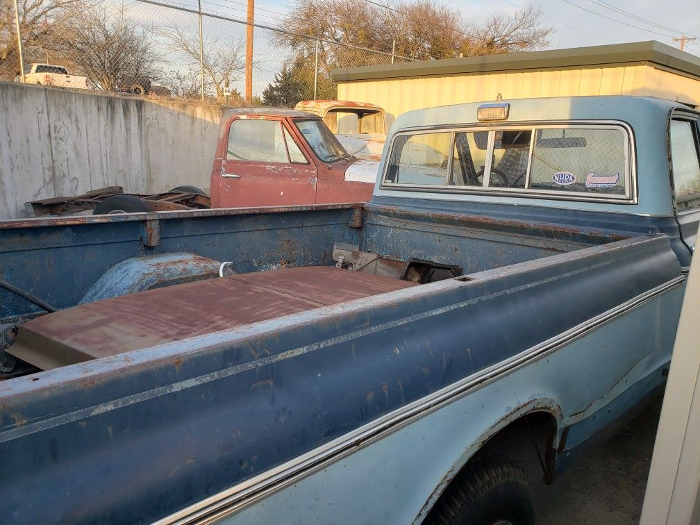 1972 Chevrolet Suburban