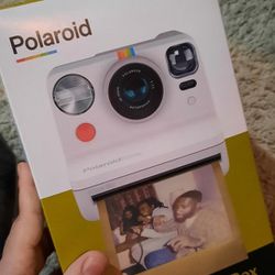 Camera Polaroid Now  Thumbnail
