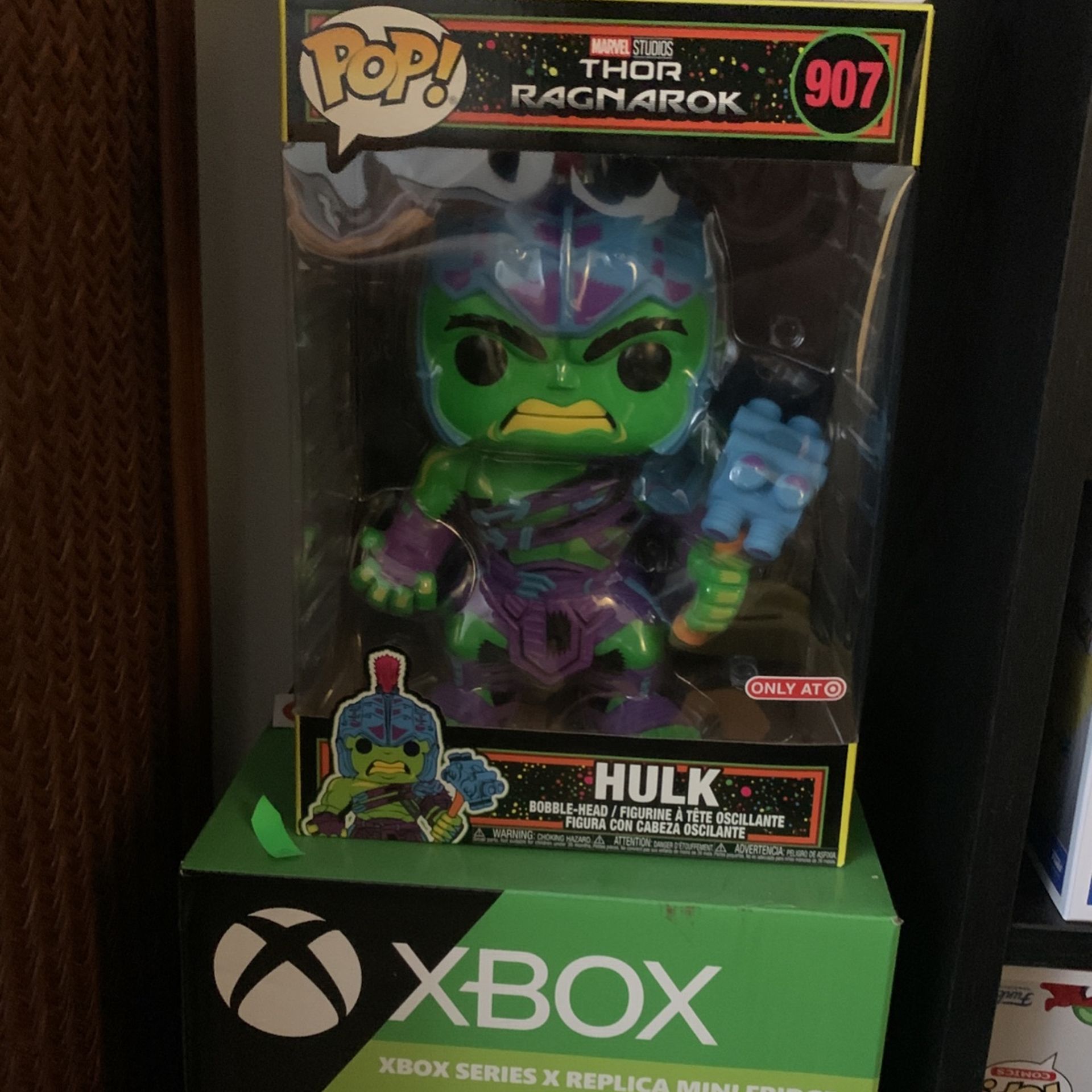 Hulk 10in Funko Marvel black light