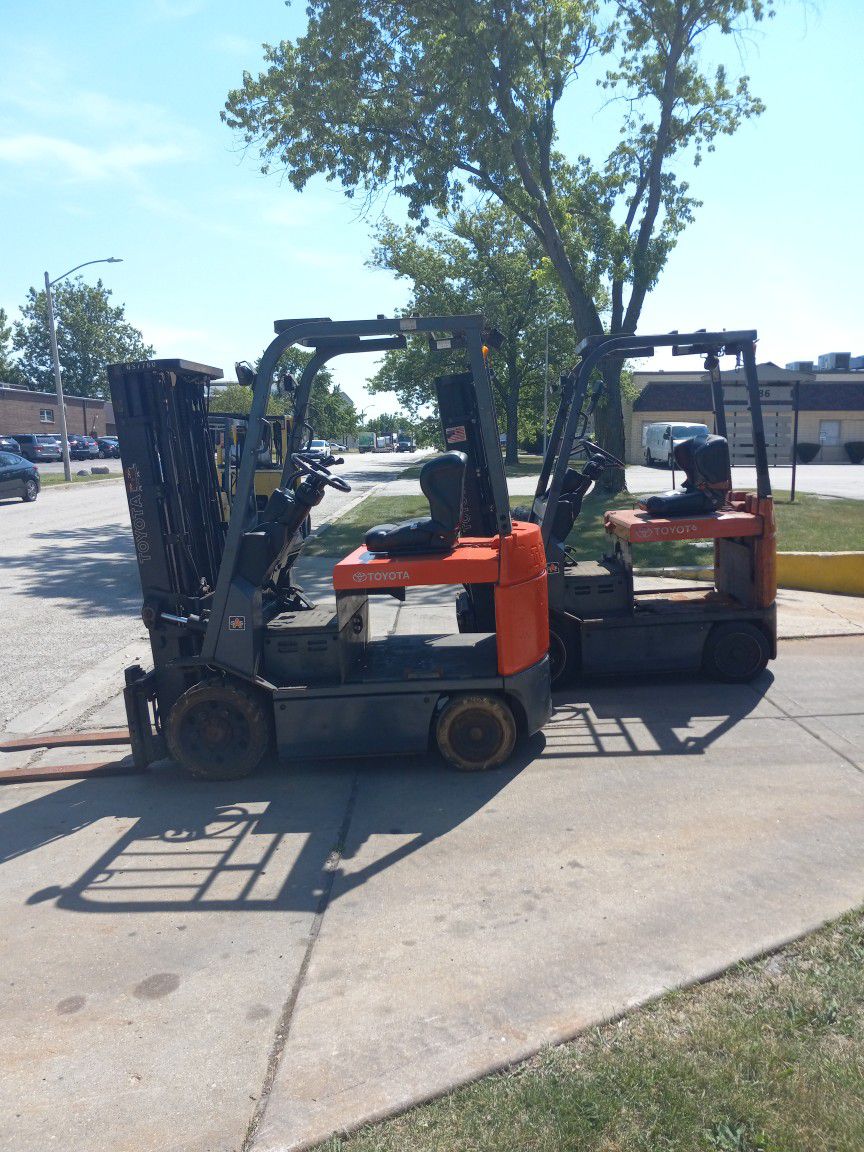 Toyota Electric Forklift 