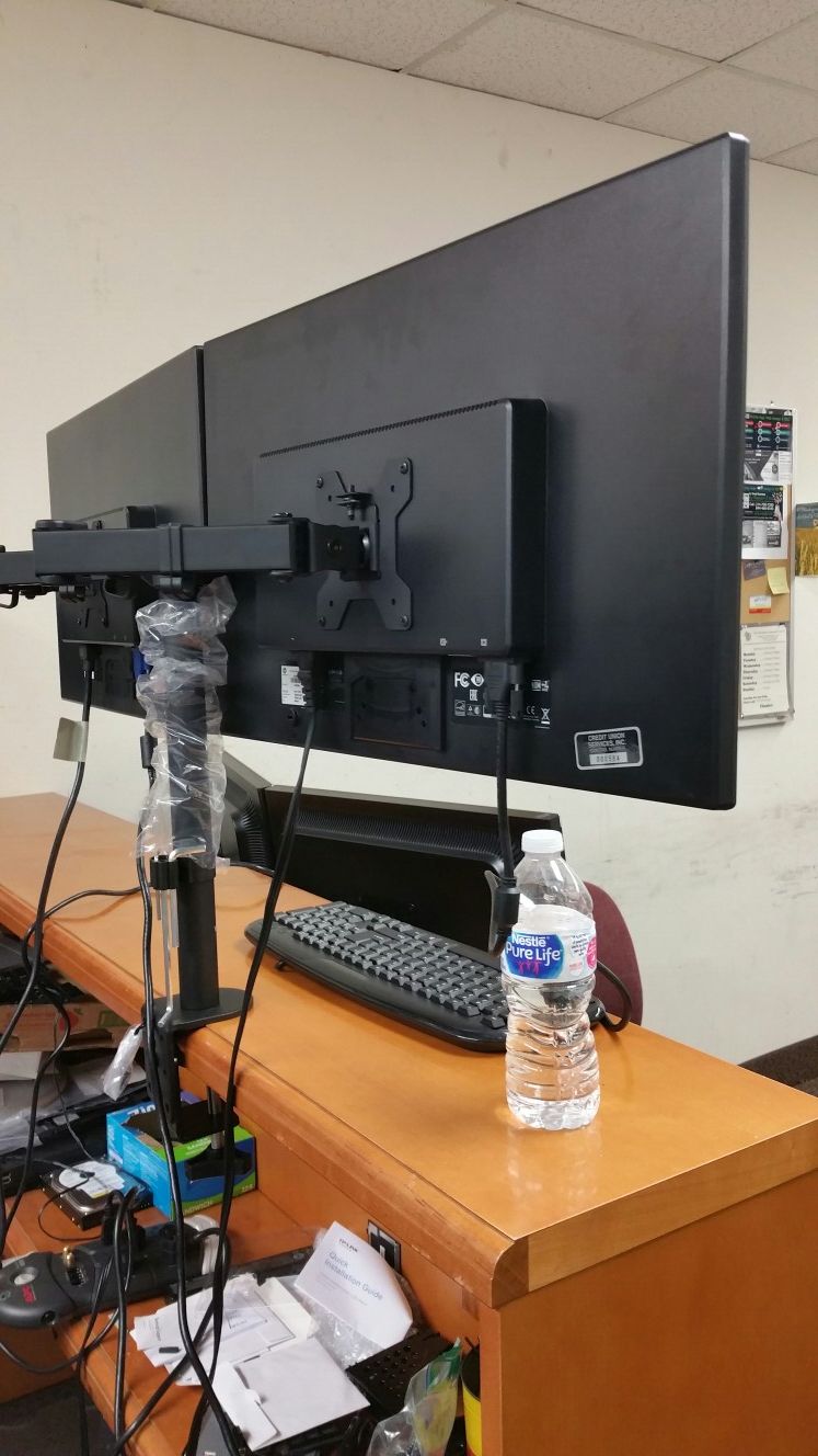 Dual monitors on one stand, 22-inch LED , VGA, dvi, HDMI, with cables,