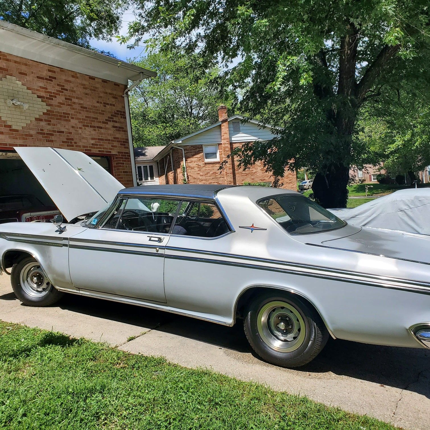 Chrysler three hundred