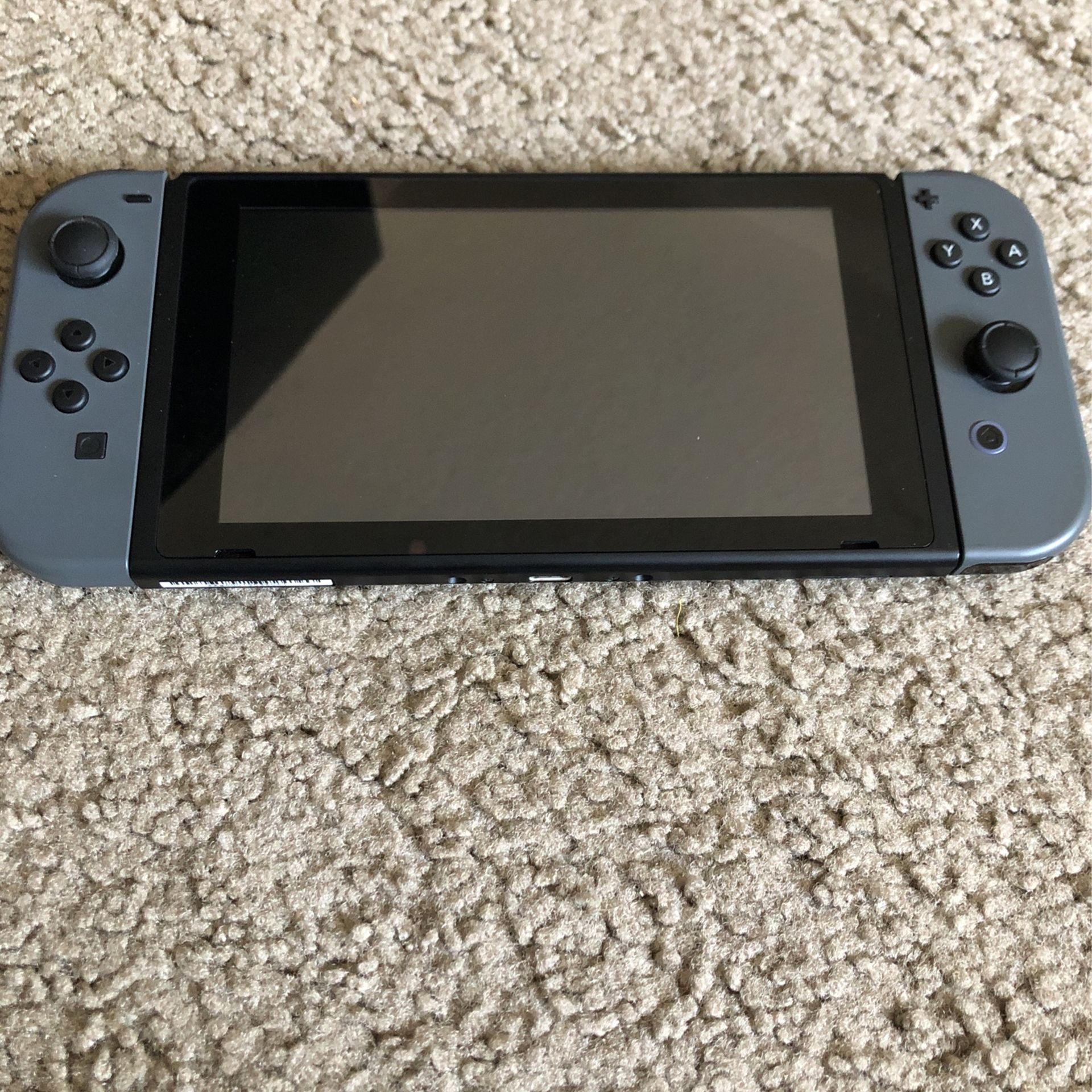 Nintendo Switch & 7 Games & Case