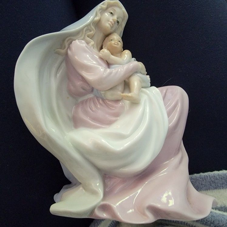 Valencia Collection Madonna & Baby Jesus