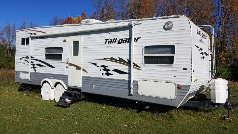 2004 Keystone Tail-Gator