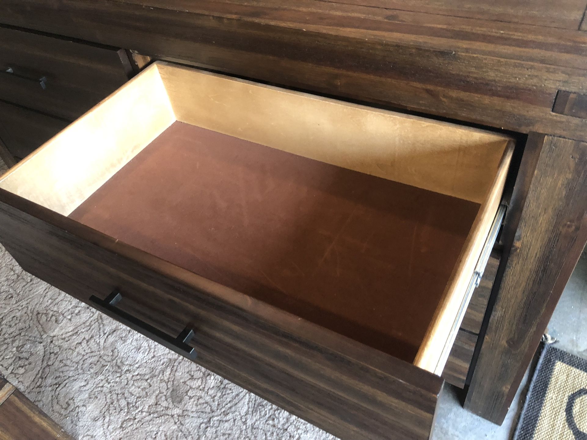 Queen Bedroom set