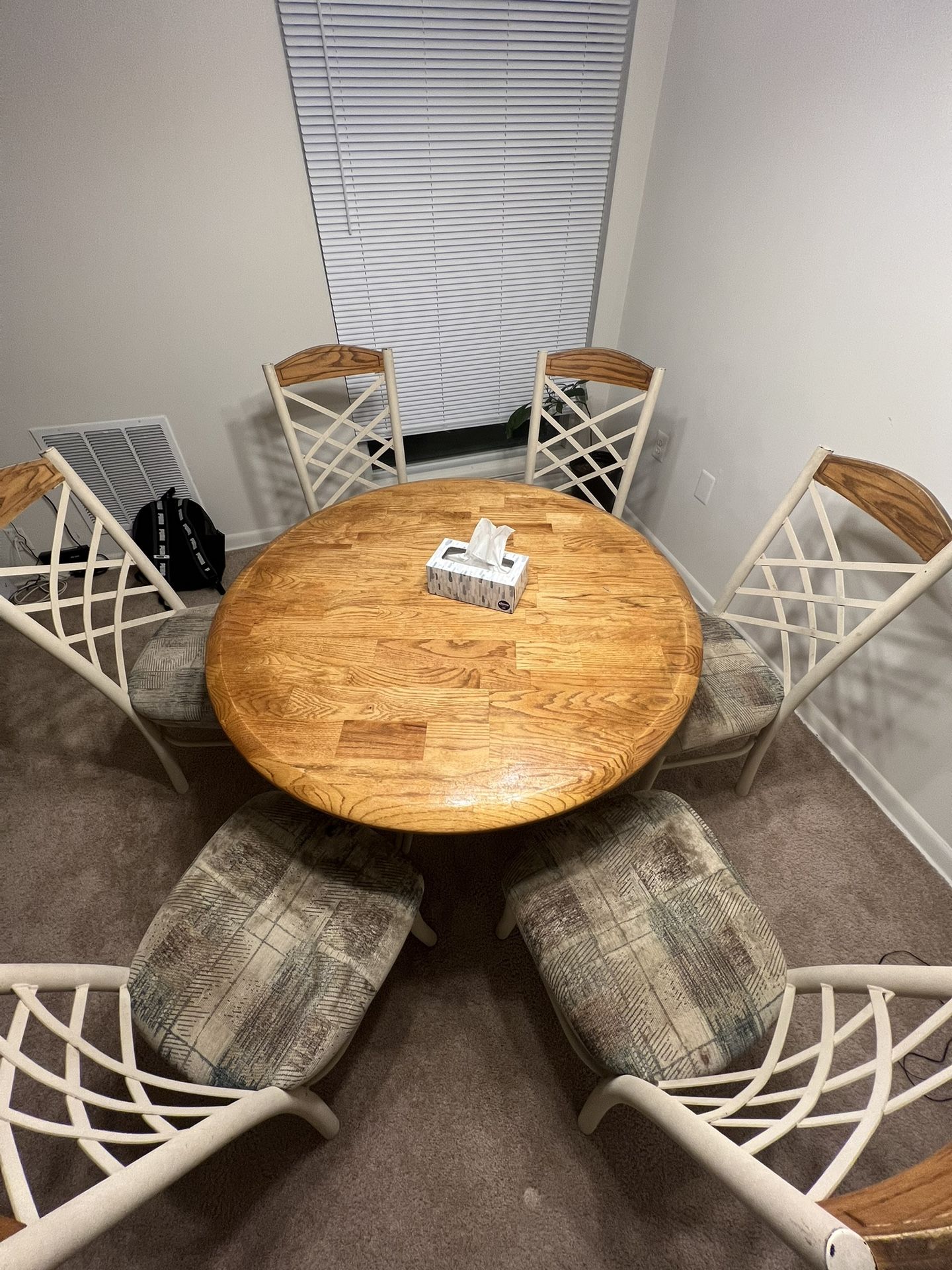 Dining Round Table With 6 Chairs