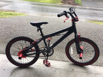 Boys Razor Black Label BL18 Bike for Sale in Redmond, WA ...