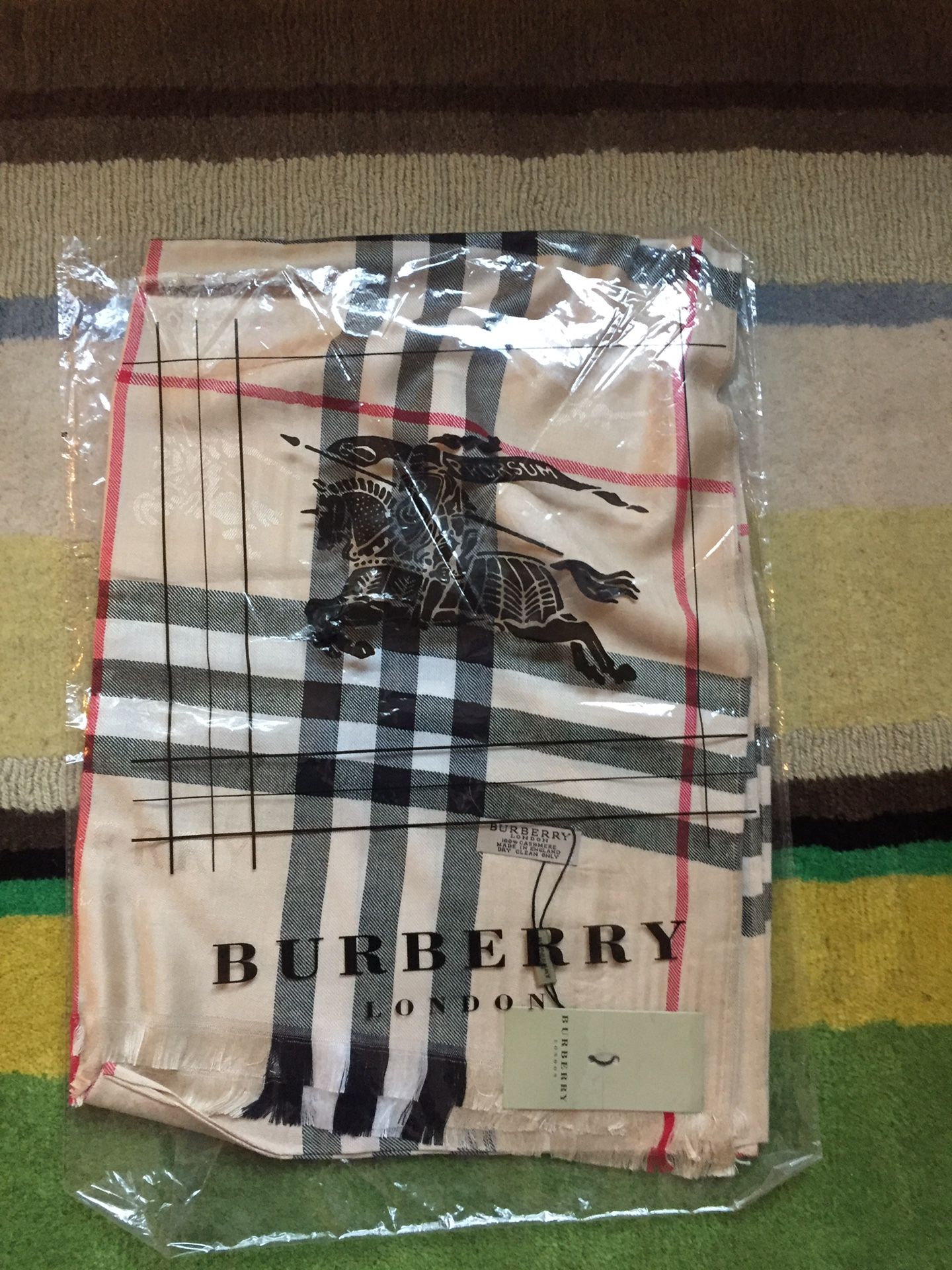 Burberry cashmere scarf
