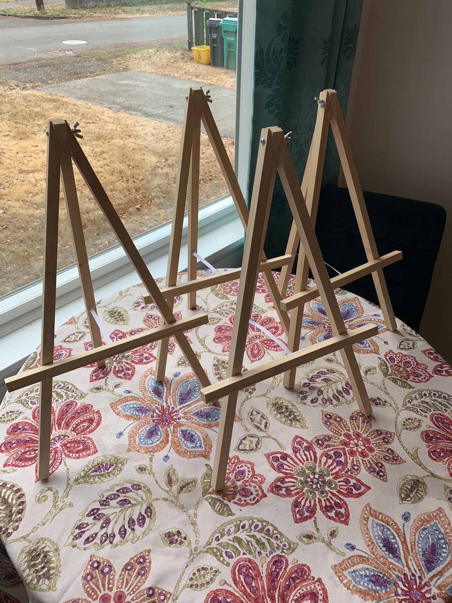 Easels For Signage