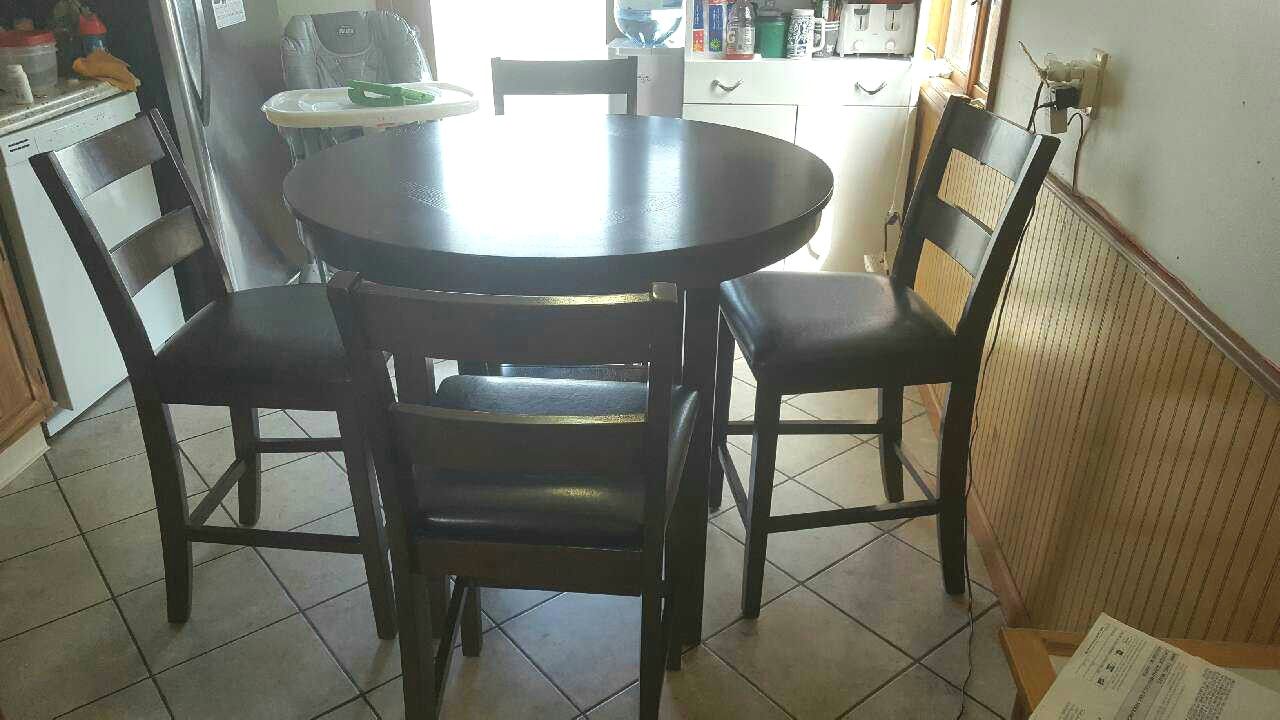 Pub Table