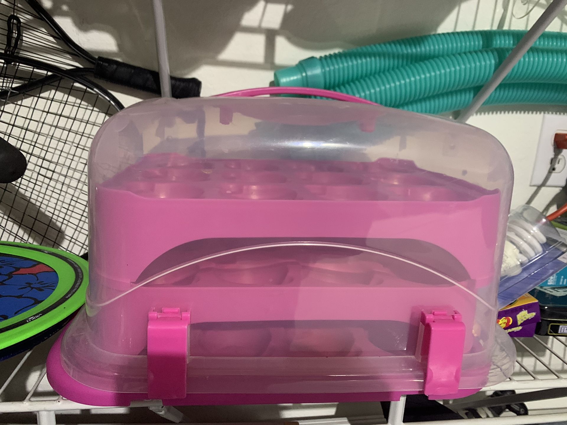Cupcake holder