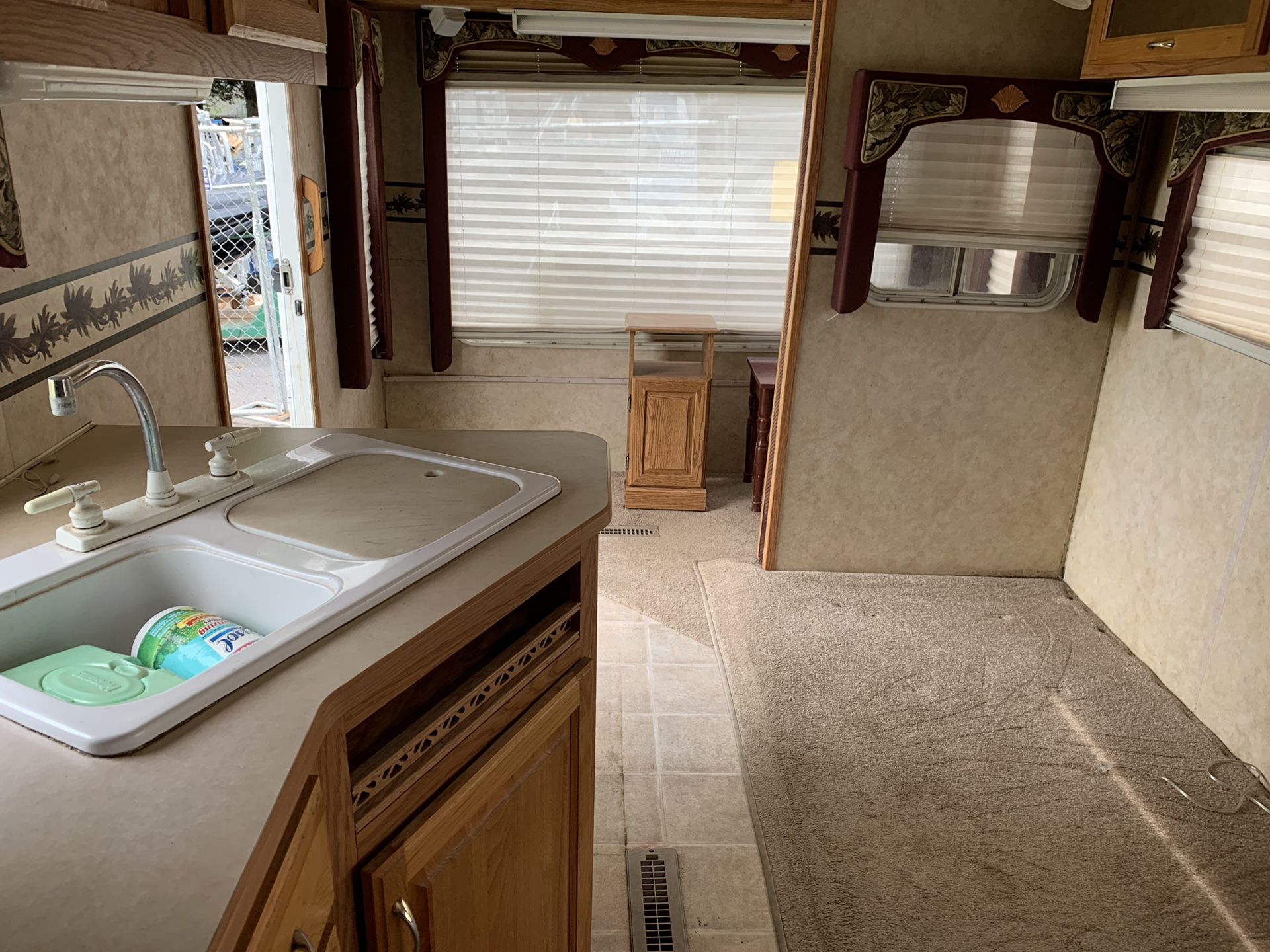 2005 JAYCO EAGLE TRAVEL TRAILER 308 FBS / 33ft for Sale in Gresham, OR ...