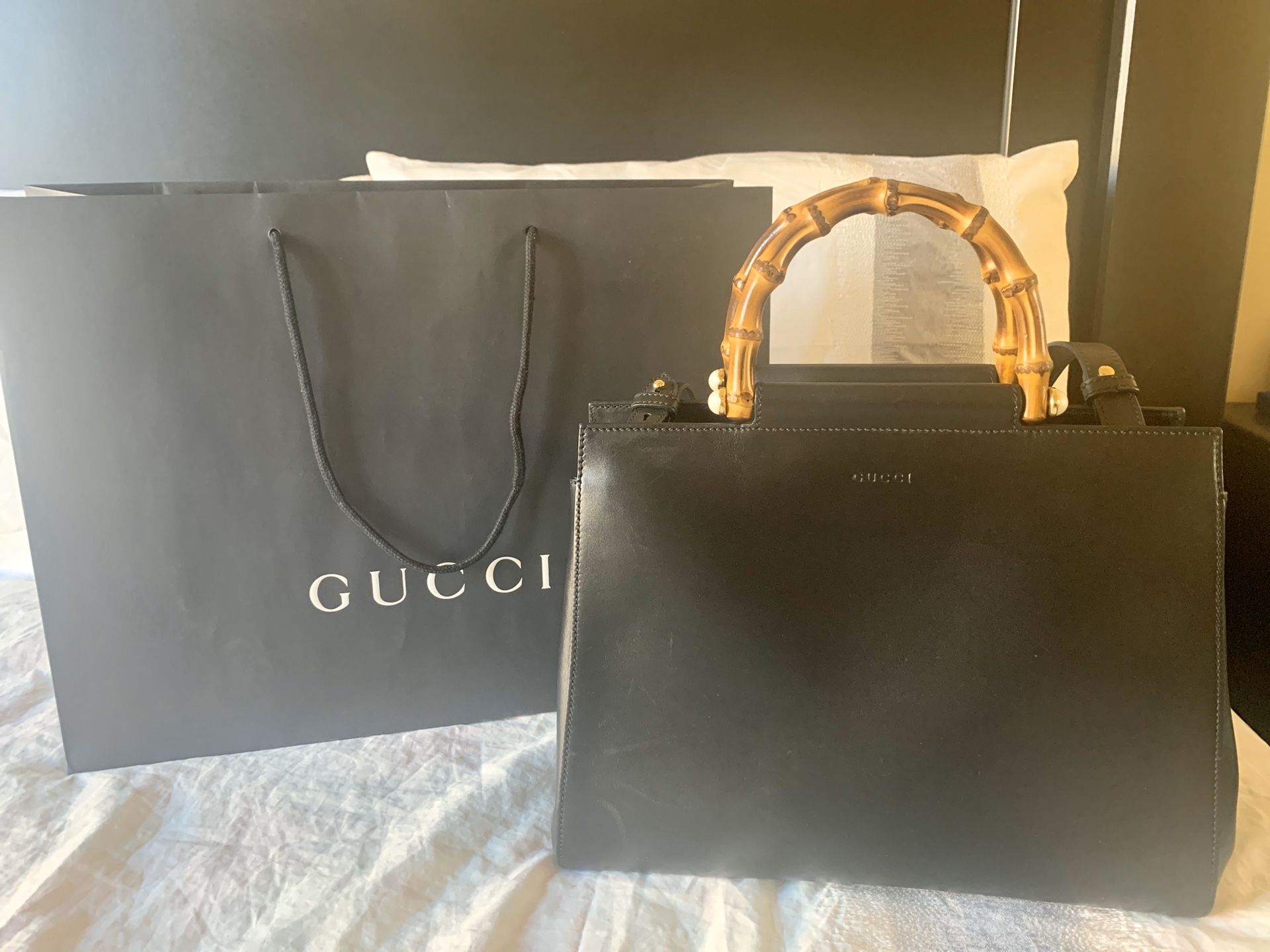Brand New Gucci Nymphaea Medium Top Handle Bag In Black