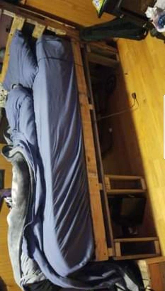 Custom Twin Pallet Bed Frame