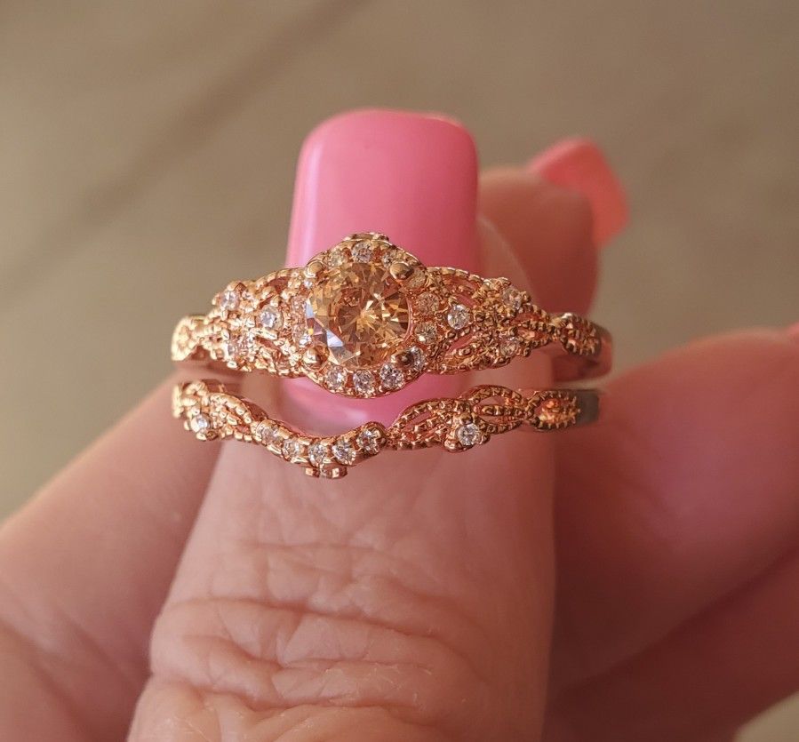 18k rose gold morganite wedding set... size 10