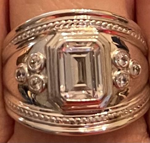 Bella Luce Emerald Cut Center Size 8