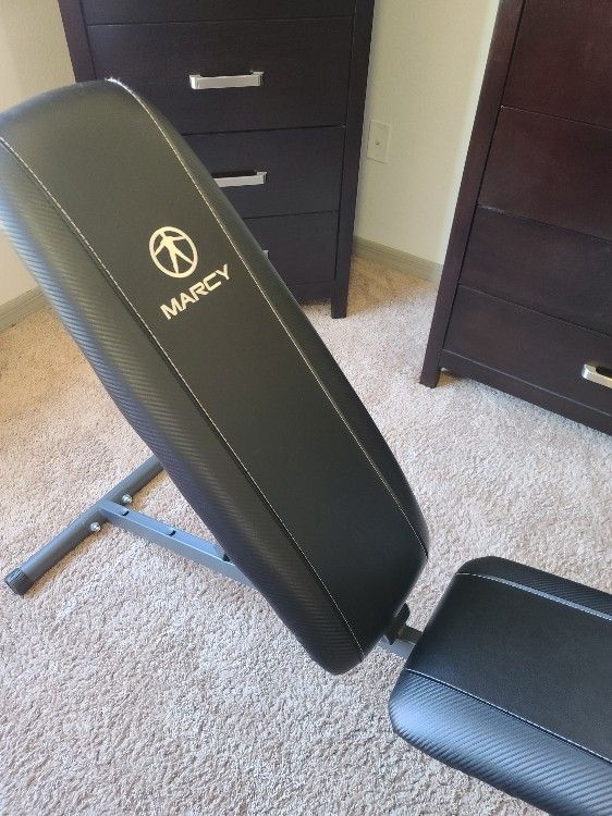 March Fully Adjustable Weight Bench