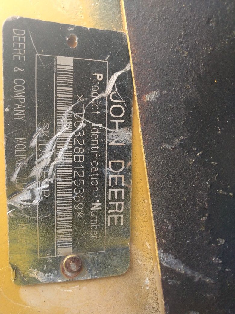 2008 John Deere Skid Steer 328 $17,000