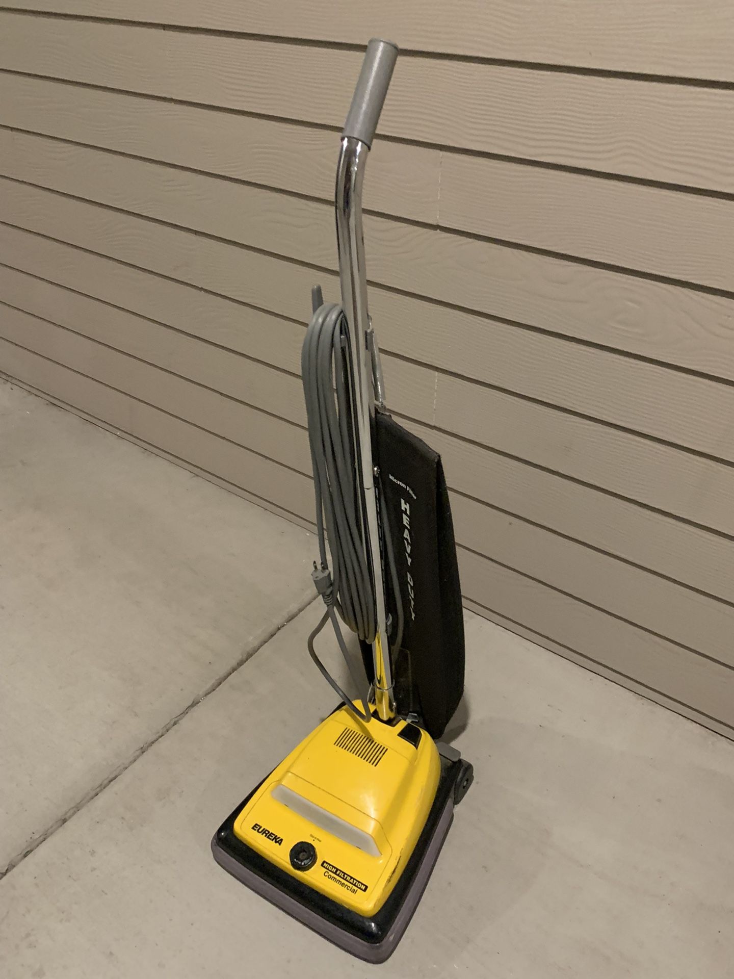 EUREKA HEPA HEAVY DUTY VACUUM