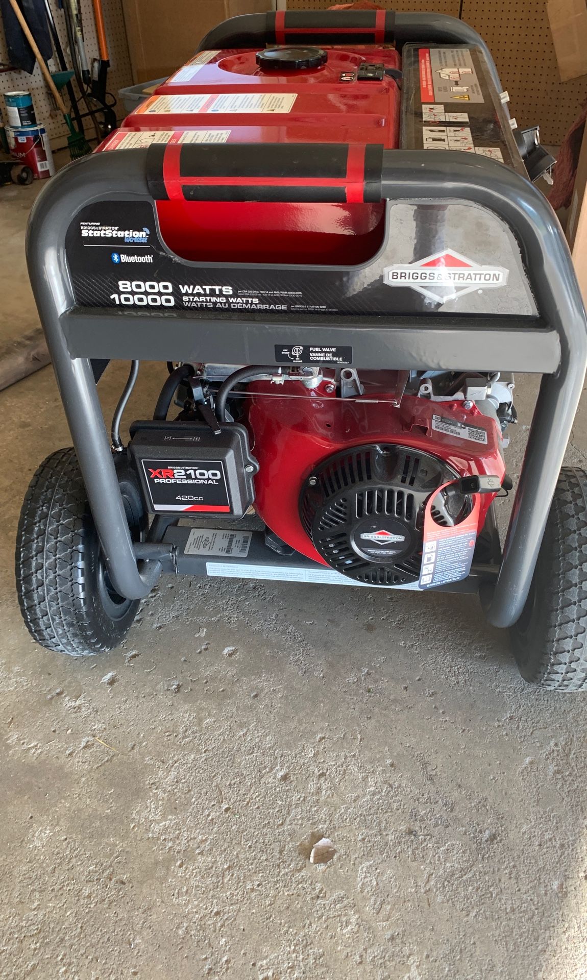 XR 2100 Briggs & Stratton Electric start professional Generator with