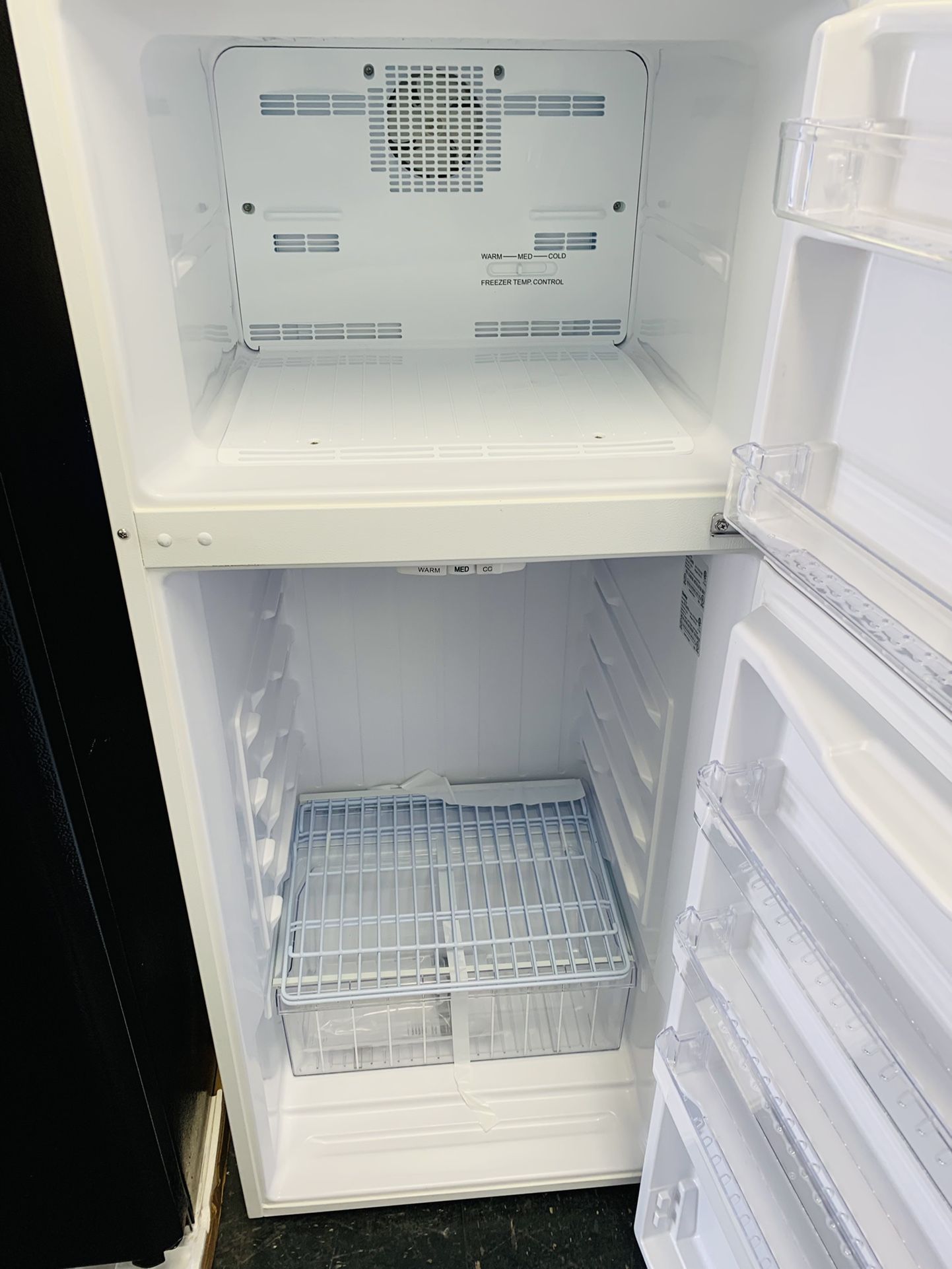 Danby Top/Bottom Refrigerator