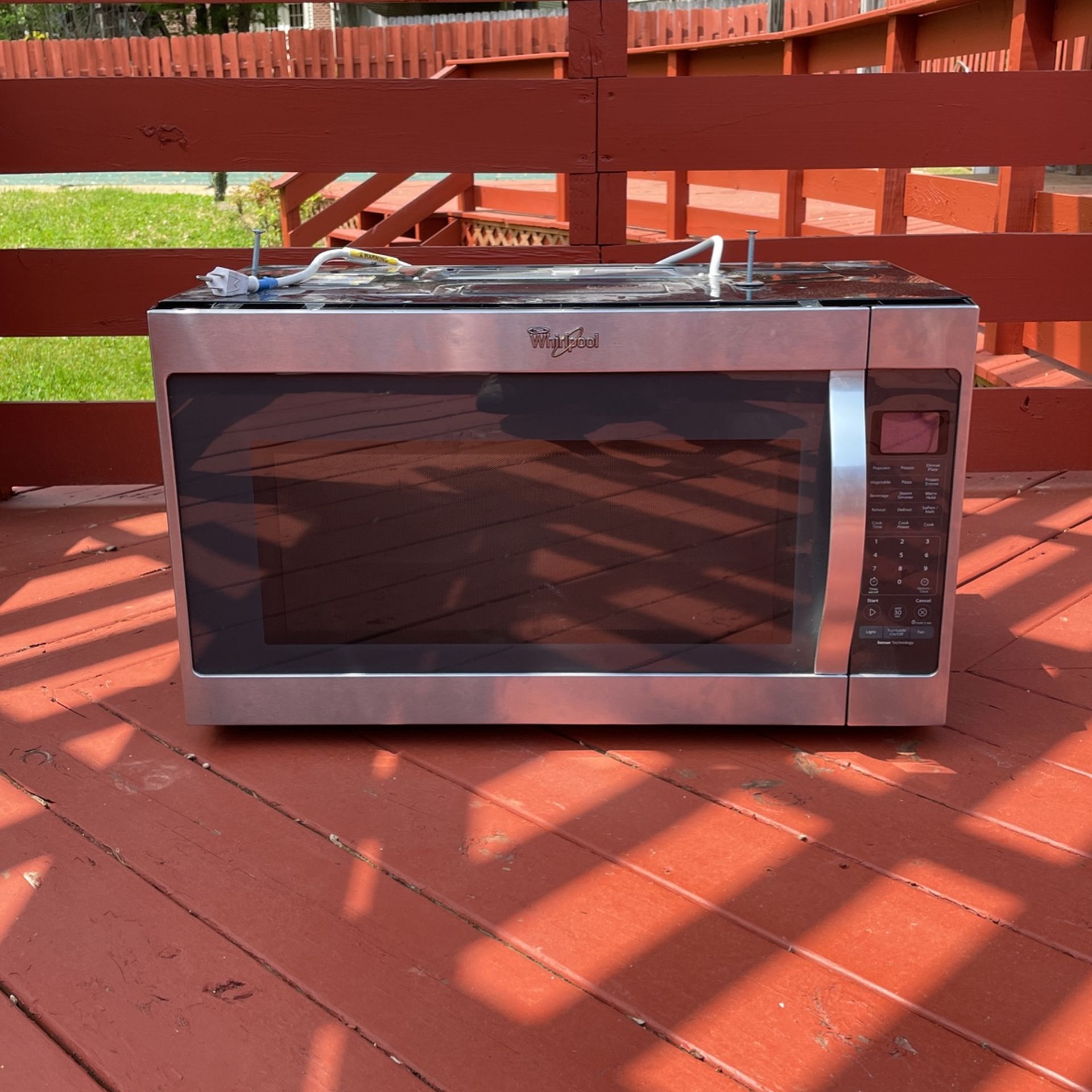 Like New Whirlpool Microwave