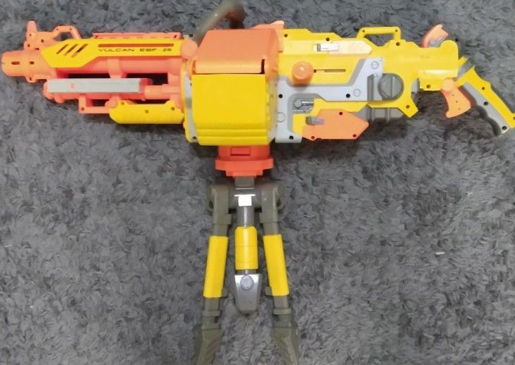 NERF GUNS & BULLETS