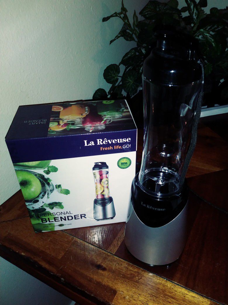 Personal Blender By La Reveuse (New)