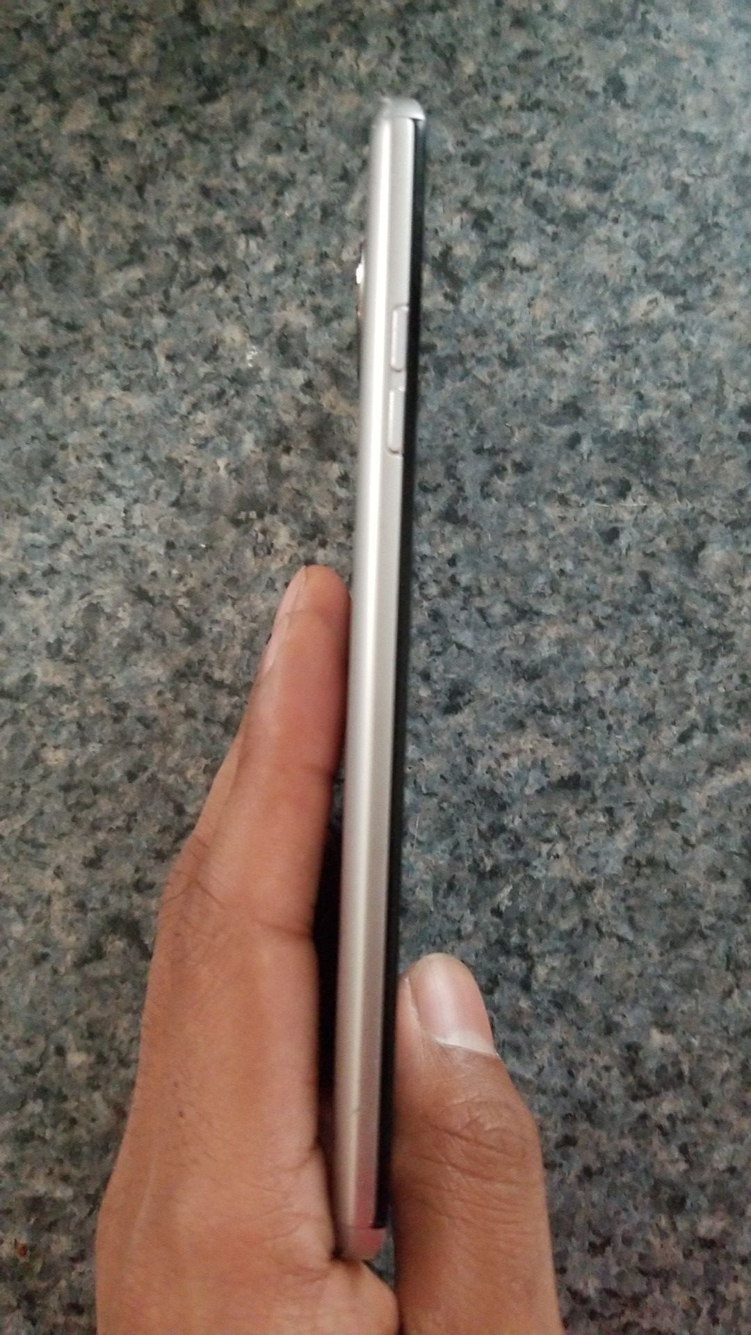 LG V20 (Unlocked)