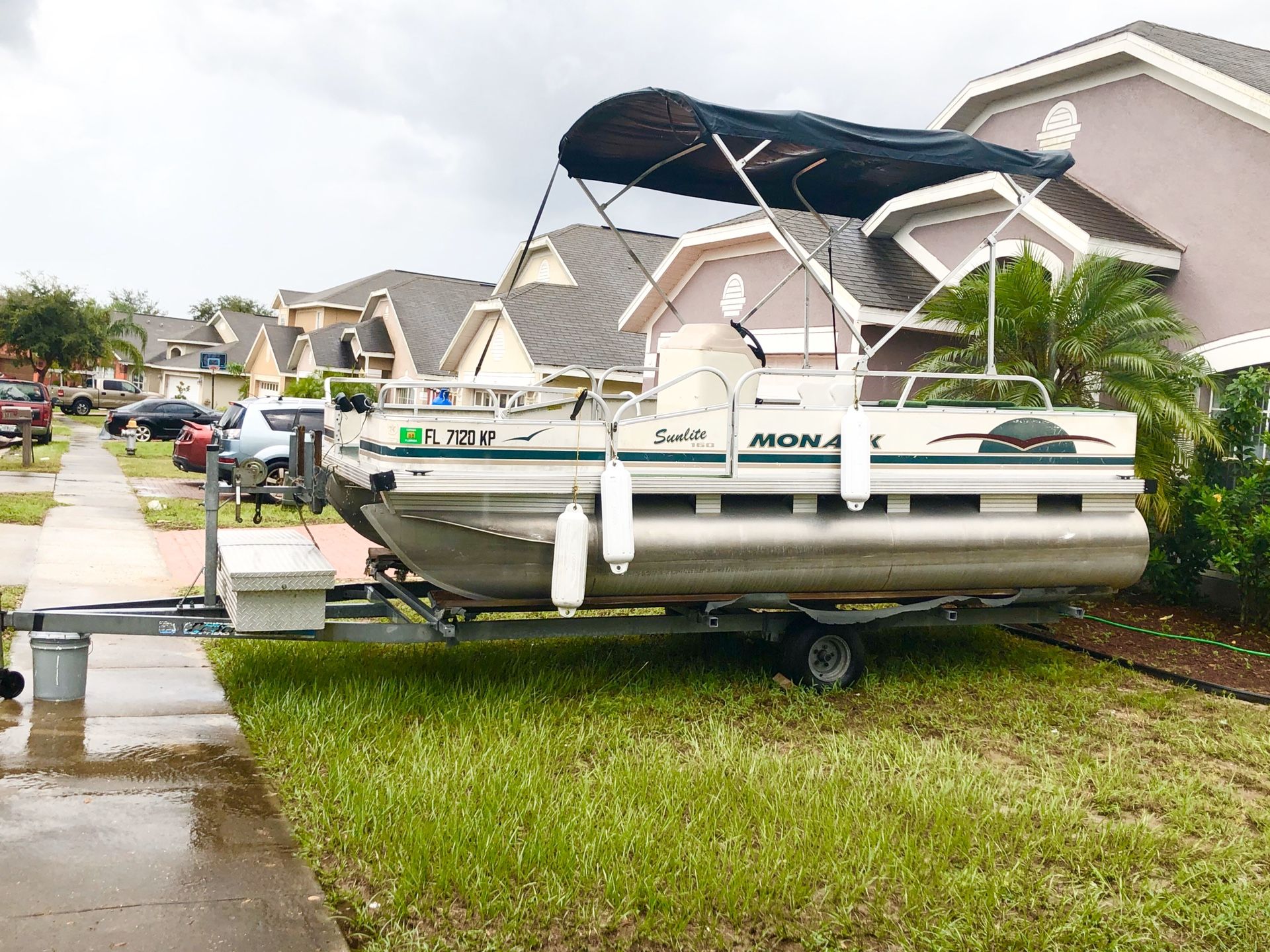 16ft center console pontoon boat for Sale in Haines City, FL OfferUp