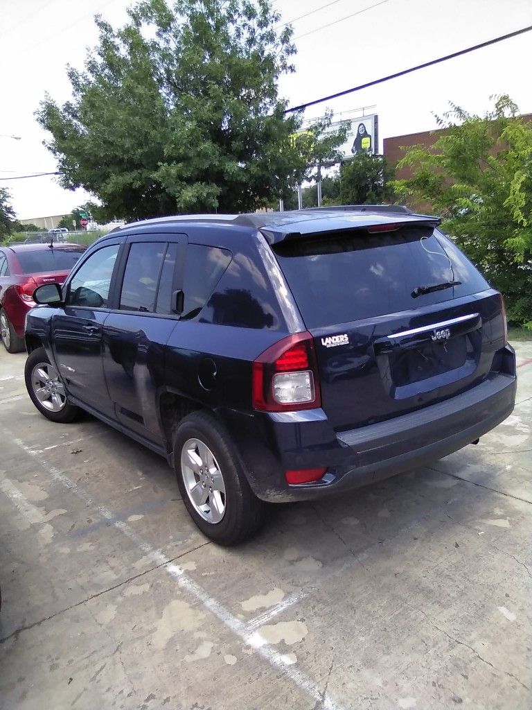 Are you looking to finance a used car vehicle?
2015 Jeep Compass sport