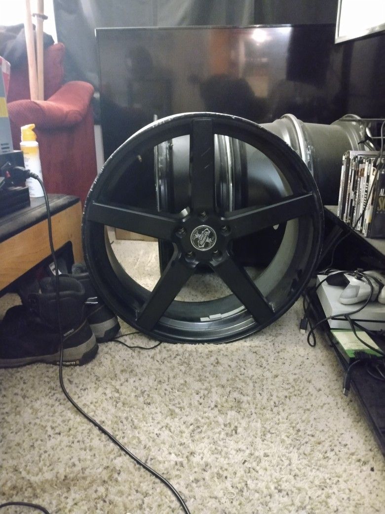 5 Lug 4.5 Inch (114.3 MM) Bolt Pattern