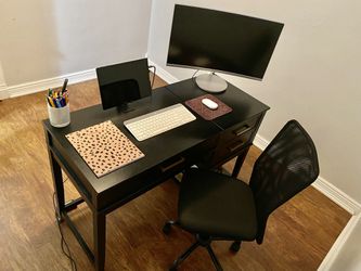 Great Condition Standing Desk Thumbnail